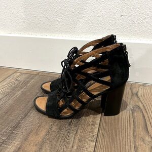 Franco Sarto Strappy Suede Heels Size 8.5